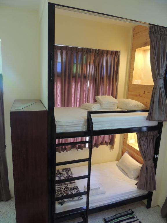 Lotus Bed & Breakfast Янгон Екстериор снимка